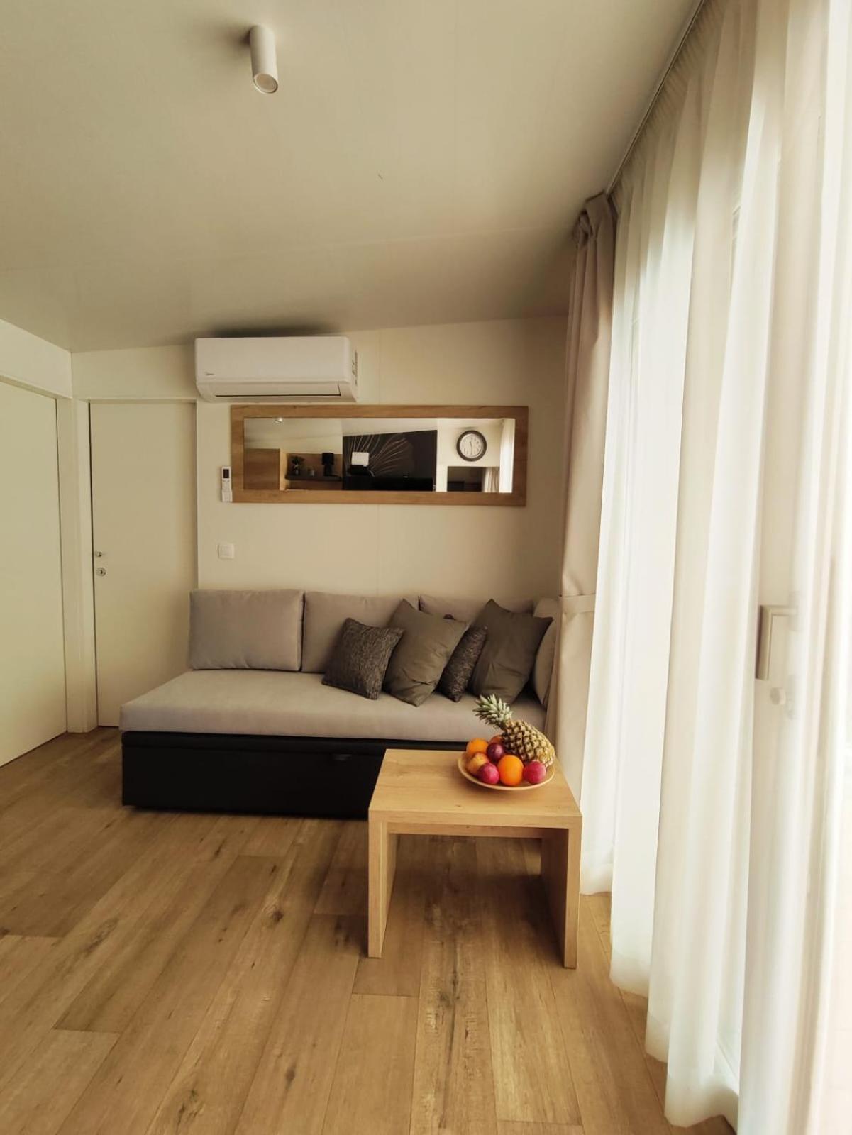 Mobile Home Kala Biograd Na Moru Buitenkant foto